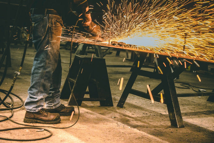 ¿Qué botas (o zapatos) debo usar en el lugar de trabajo?