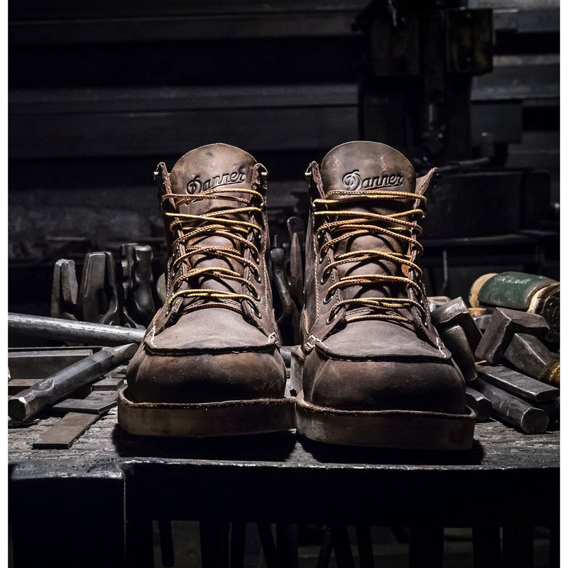 Cargue la imagen en el visor de la galería, Danner Men&#39;s Bull Run Moc Toe 6&quot; Steel Toe Boot - Fearless Outfitters
