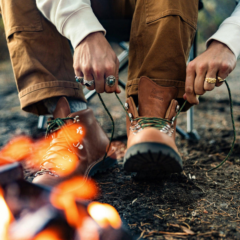 Cargue la imagen en el visor de la galería, Danner Mountain Light Oregon State Parks Centennial - Fearless Outfitters
