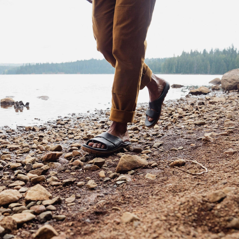 Cargue la imagen en el visor de la galería, Danner Shelter Cove Slide Black - Fearless Outfitters
