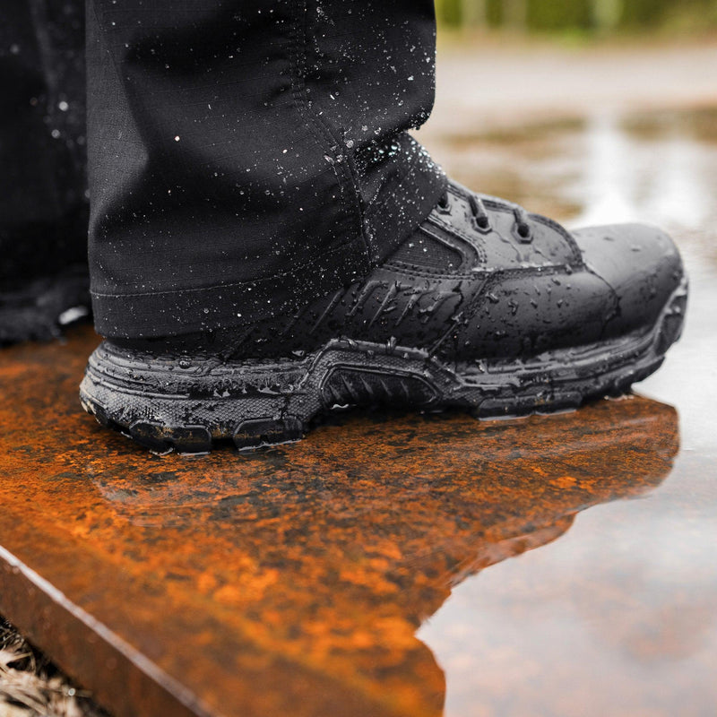 Cargue la imagen en el visor de la galería, Danner StrikerBolt 4.5&quot; Black GTX - Fearless Outfitters
