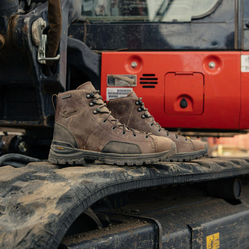 Cargue la imagen en el visor de la galería, Danner Stronghold 6&quot; Dark Brown - Fearless Outfitters
