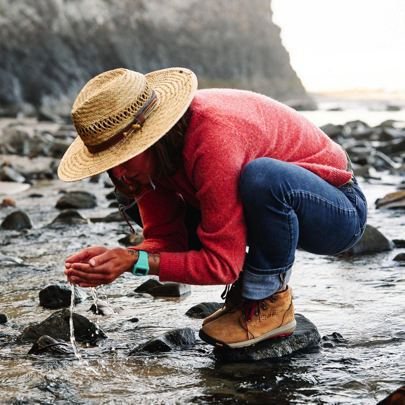 Cargue la imagen en el visor de la galería, Danner Women&#39;s Inquire Chukka 4&quot; Brown/Red - Fearless Outfitters
